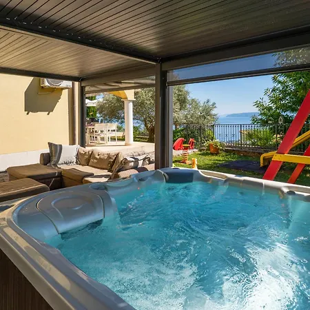 Orhidea Apartament Ičići