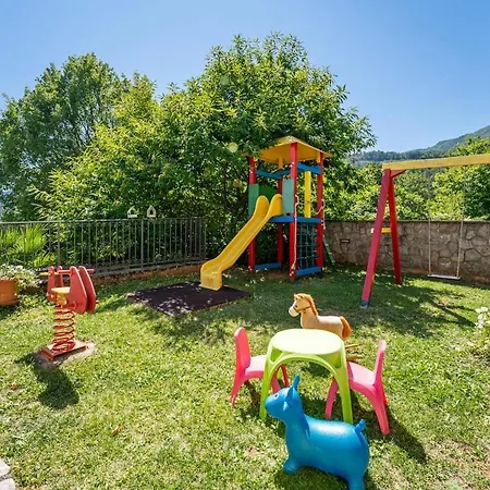 Apartament Orhidea *